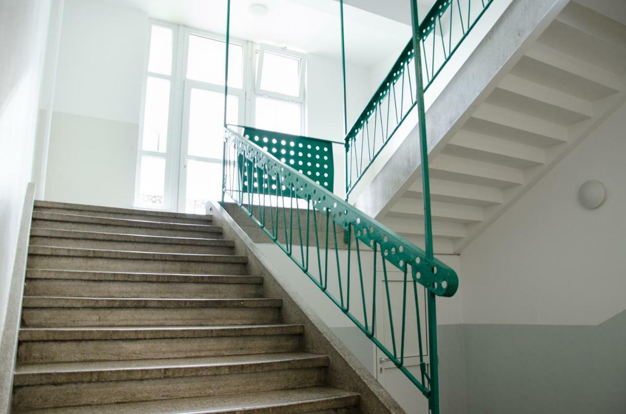 Hostel Rozna Dolina Любляна Экстерьер фото